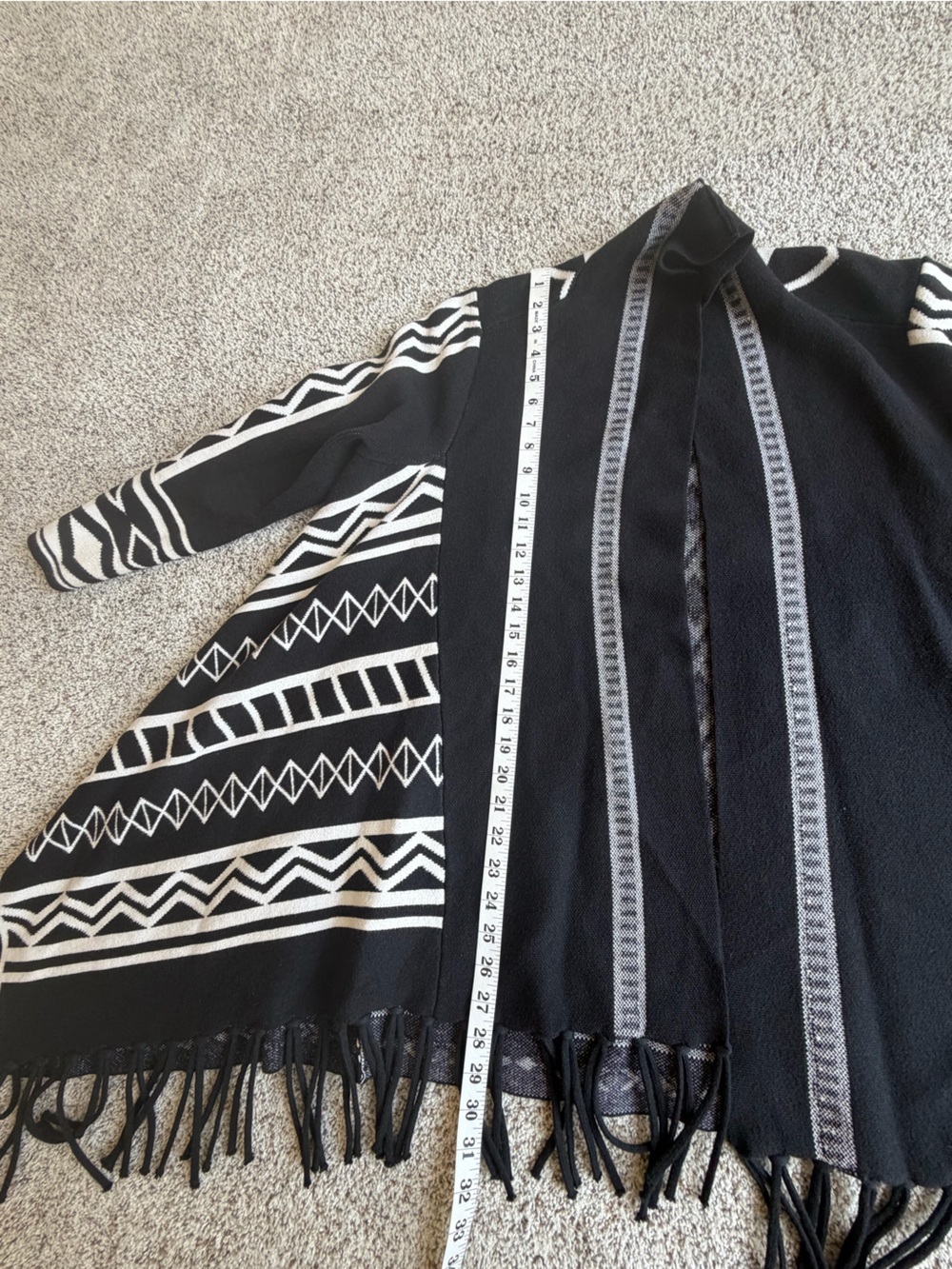 Chico’s Size 2 Black White Southwestern Fringe Open Front Cardigan Sweater Large - Picture 9 of 11
